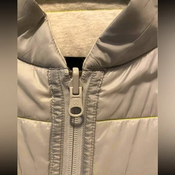 Lululemon Reversible Puffer Jacket - Picture 6 of 10